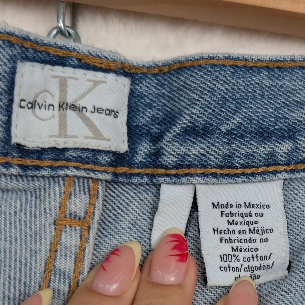 VTG Calvin Klein Jeans Men's 38x30 Blue Light Wash Easy Fit Tapered Relaxed 90s